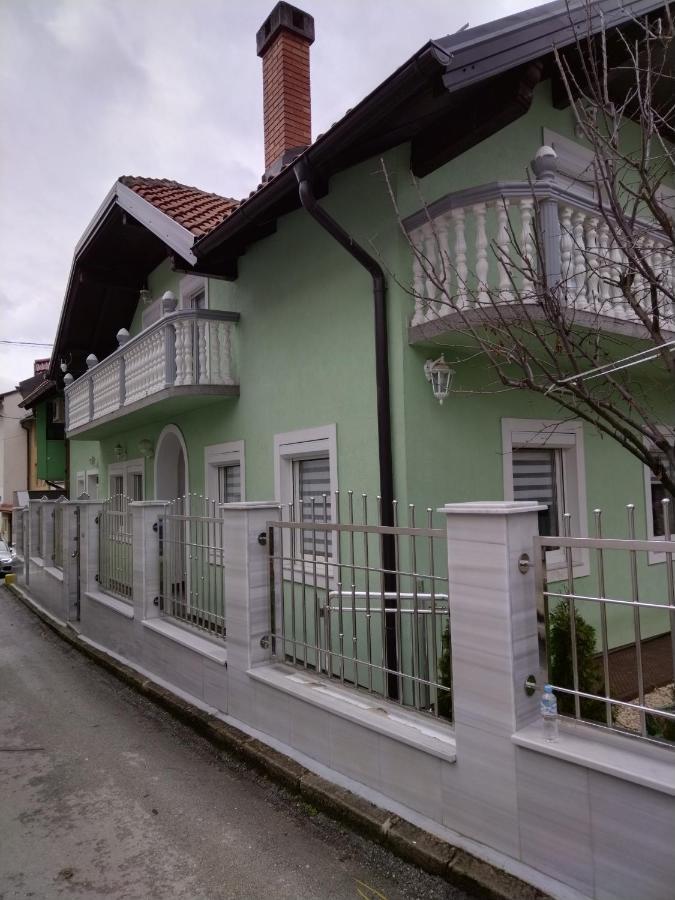 Апартаменты Uspinjaca Сараево Экстерьер фото